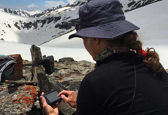 Setting a camera trap